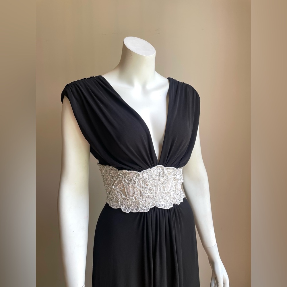 Dress - Picture 2 of 13